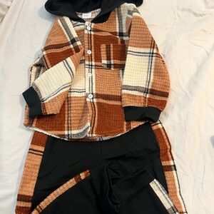 SHEIN Brown and Black toddler Matching Set